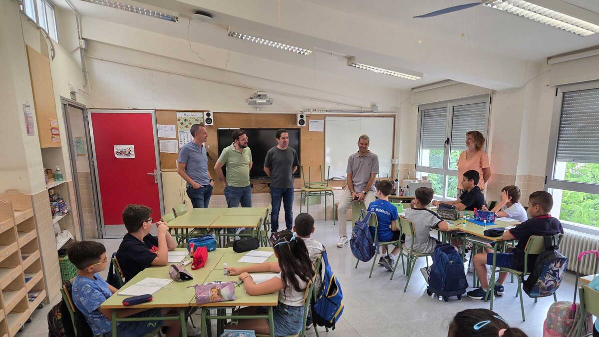 Más de 15.000 alumnos se incorporan a las clases en Alcoy con normalidad y mejoras en Horta Major y El Romeral