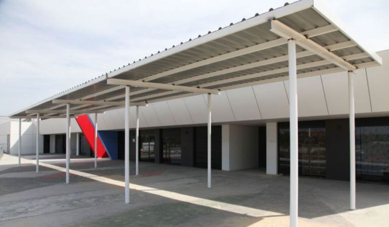 Exteriores del colegio Cervantes