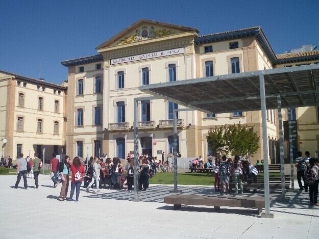 Edificio de la Facultad de Empresa y Gestión del Campus de Huesca