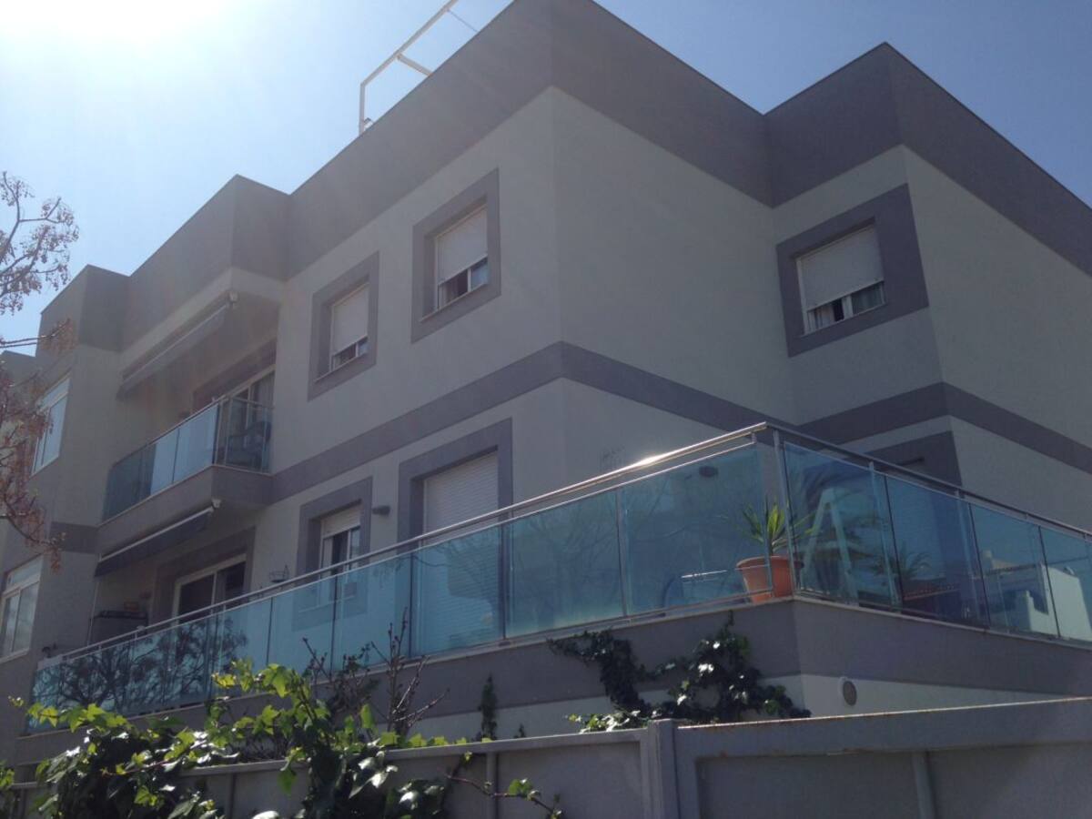 Sindicato de Inquilinas: "Es lamentable que ayuntamientos y Consell participen en el Congreso de Vivienda Vacacional"