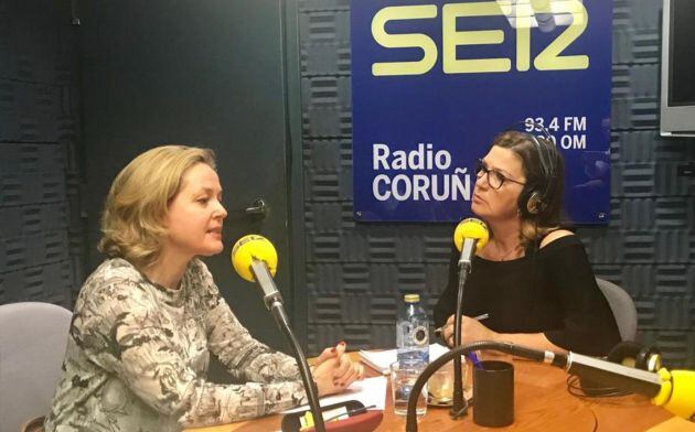 La ministra de Economía y Competitividad, Nadia Calviño, en Radio Coruña