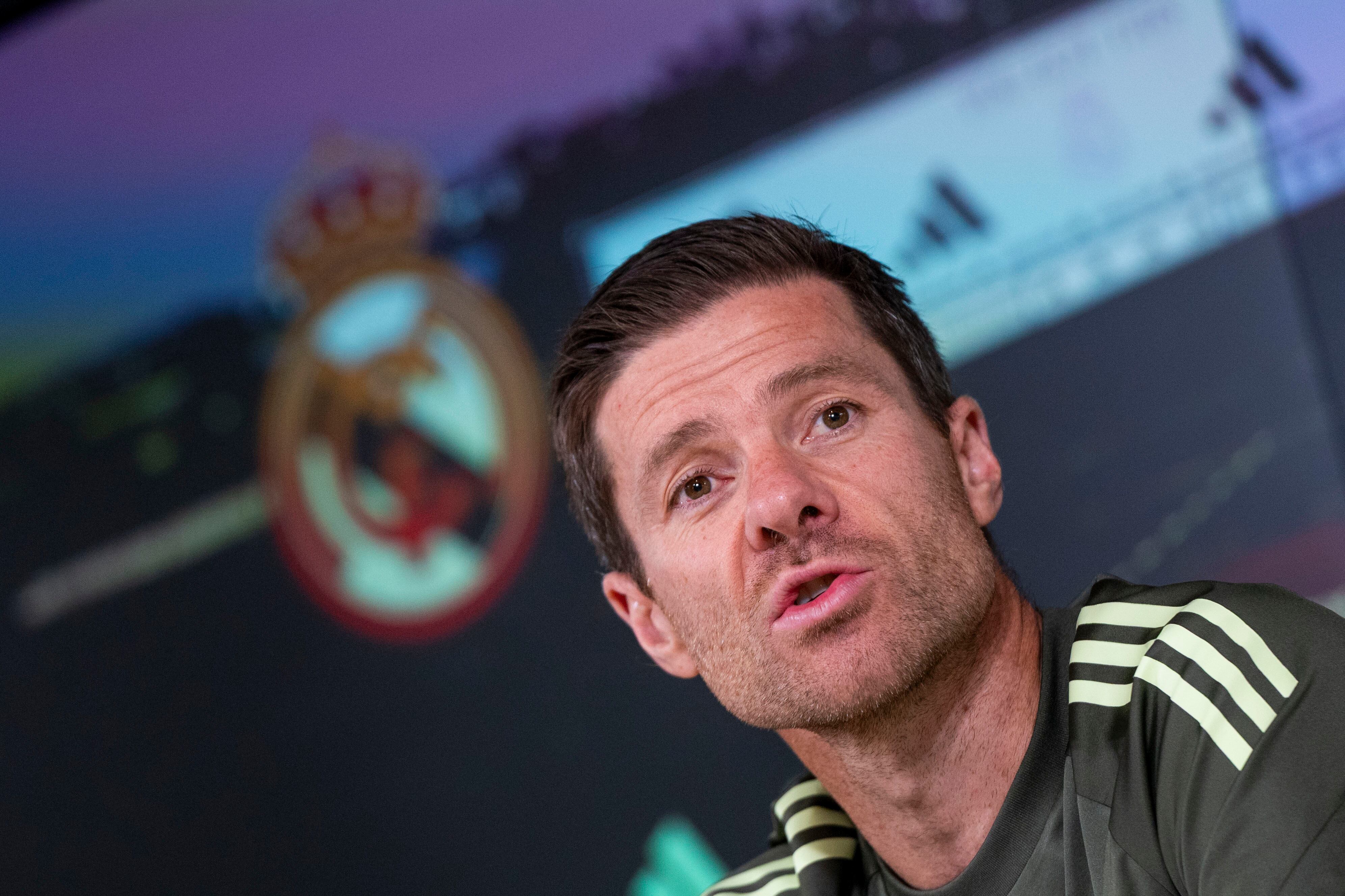 Xabi Alonso zanja el 'caso Ceballos': "Se ha quedado aquí, es uno más de la plantilla"