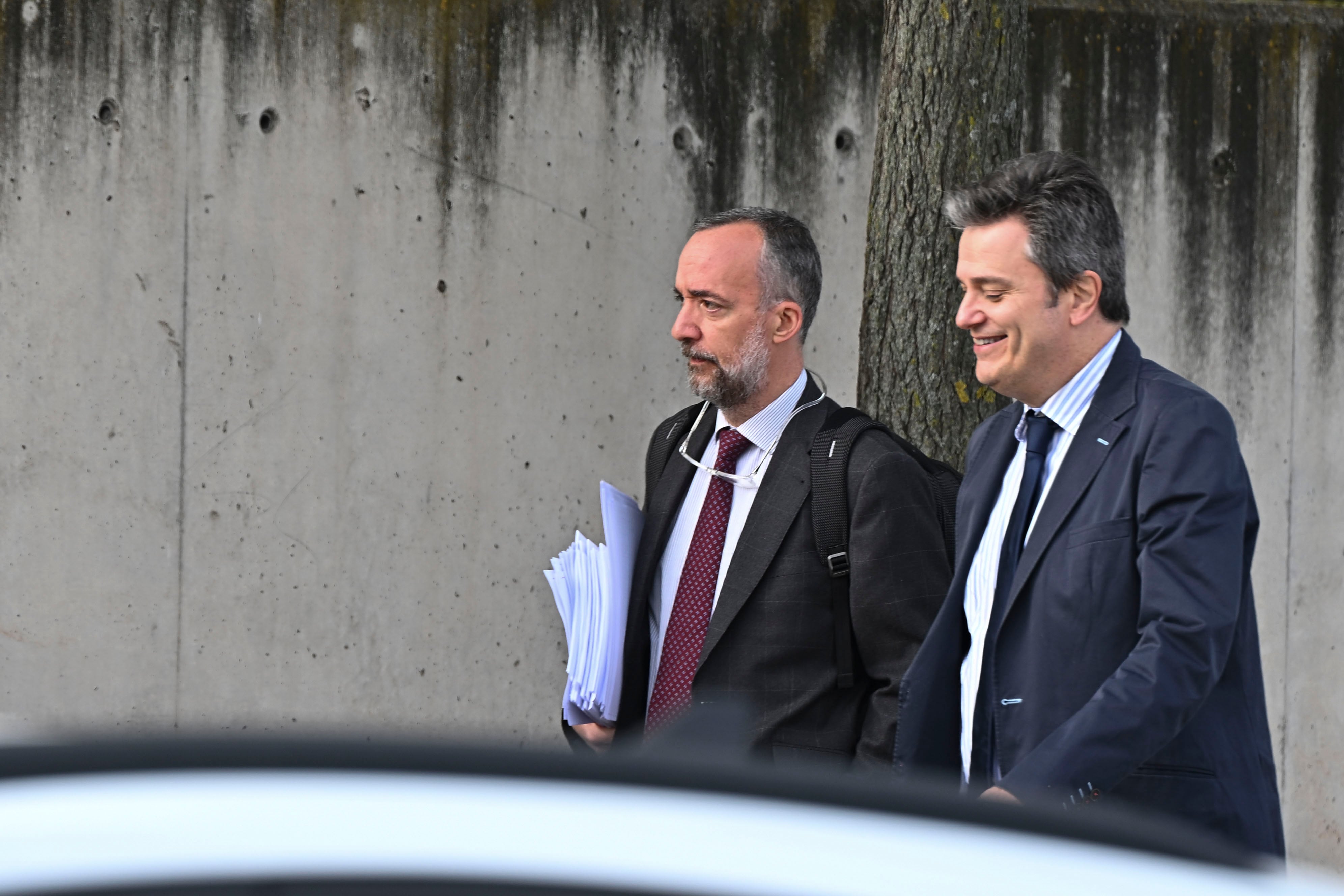 El ex secretario de Estado de Seguridad y número dos del exministro del Interior con el PP Jorge Fernández Díaz, Francisco Martínez (i) a su llegada este martes a la sede de la Audiencia Nacional.