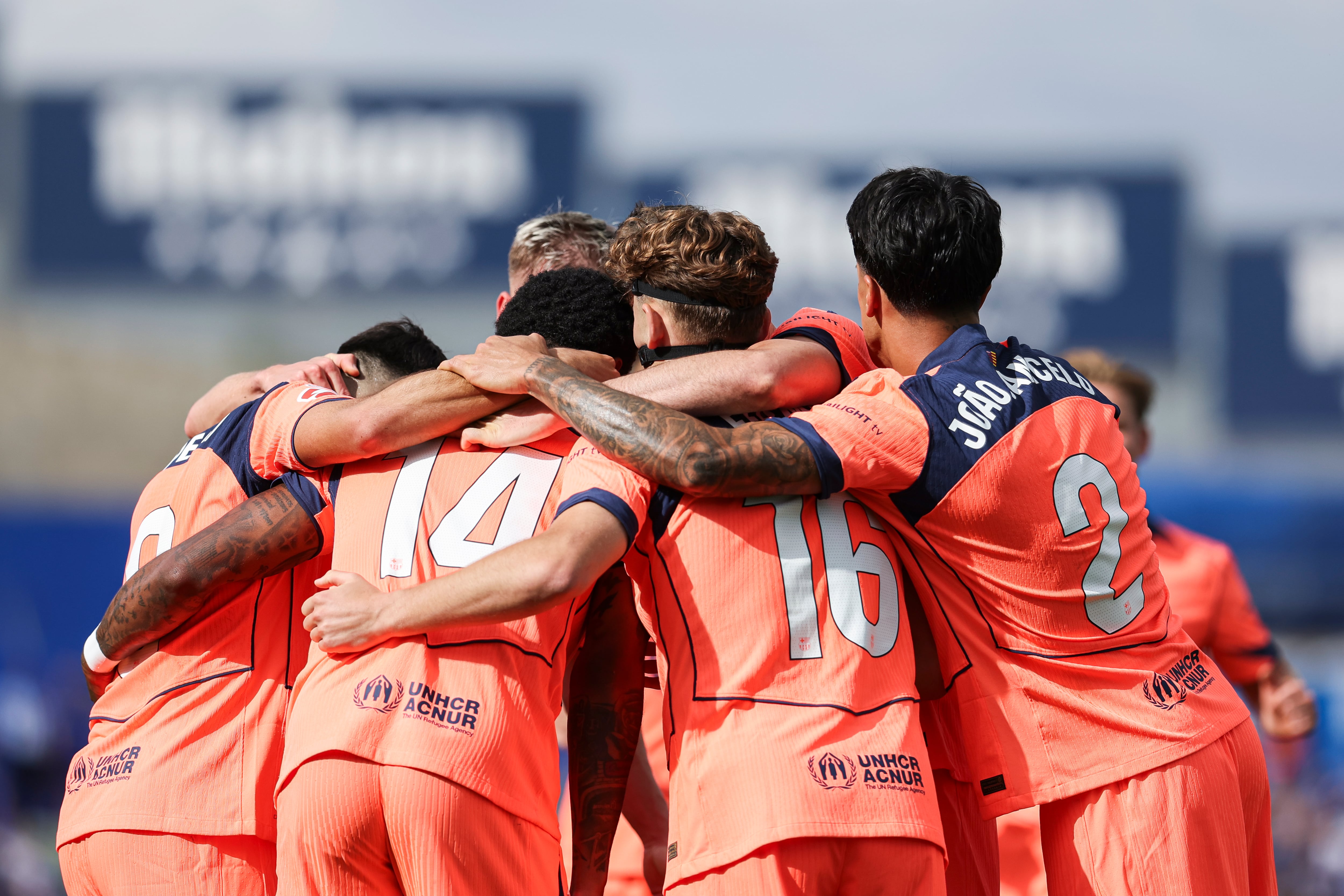 Los jugadores del FC Barcelona celebran un gol ante el Getafe CF