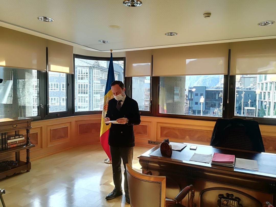 El cap de Govern, Xavier Espot, en el seu despatx aquest dissabte.