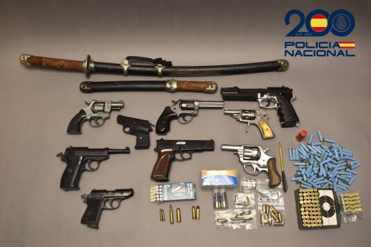 Imagen proporcionada por la Policía Nacional tras la detención de un varón en Linares.