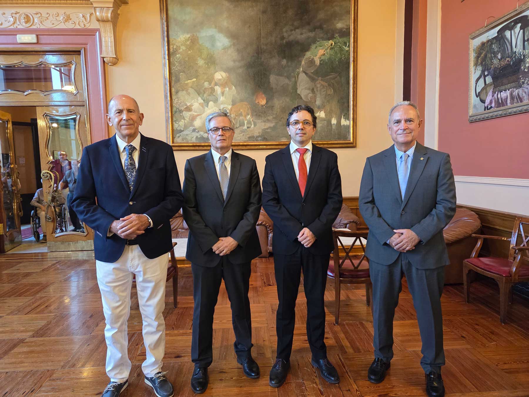 Rafa Valls, Pepe Botella, Valerià Torregrosa y Indalecio Carbonell, en el Salón Largo del Círculo Industrial