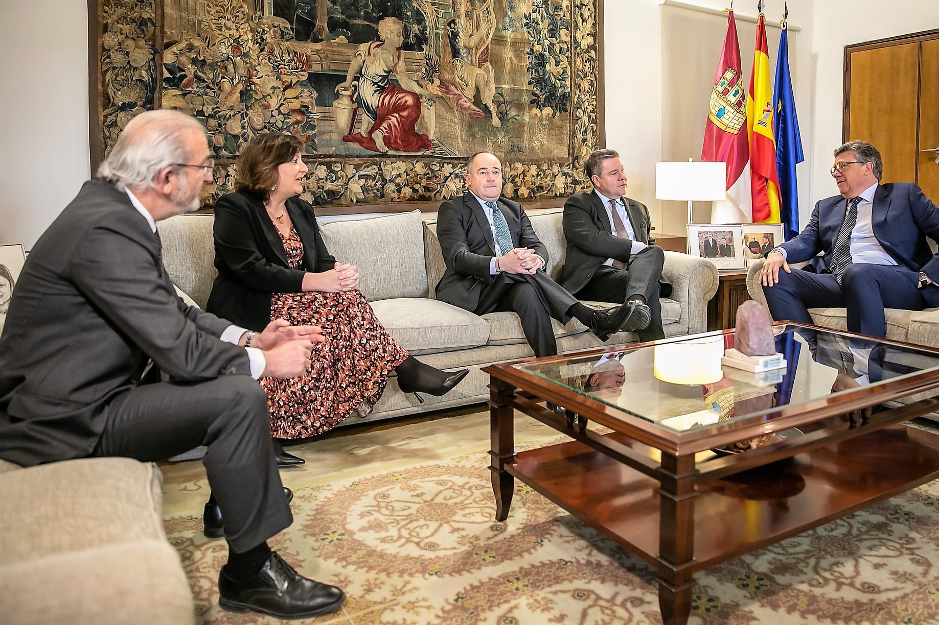 Reunión de la empresa con el Gobierno Regional y el Ayuntamiento de Albacete sobre el proyecto