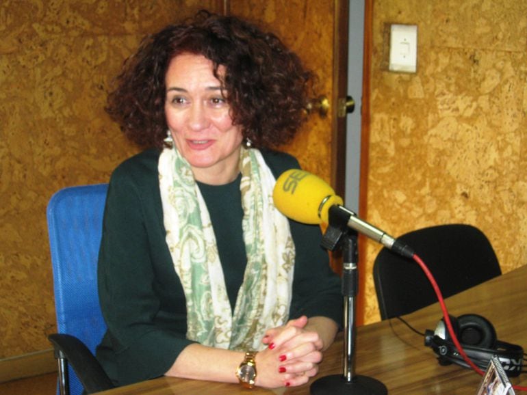 La alcaldesa de Ponferrada, Gloria Fernández Merayo, en su paso por Radio Bierzo