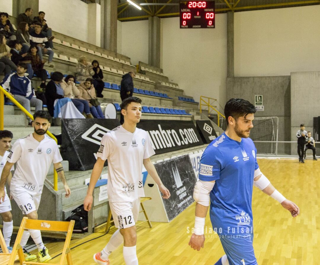 El Santiago Futsal regresa a Santa Isabel tras ganar en la pista del Manzanares