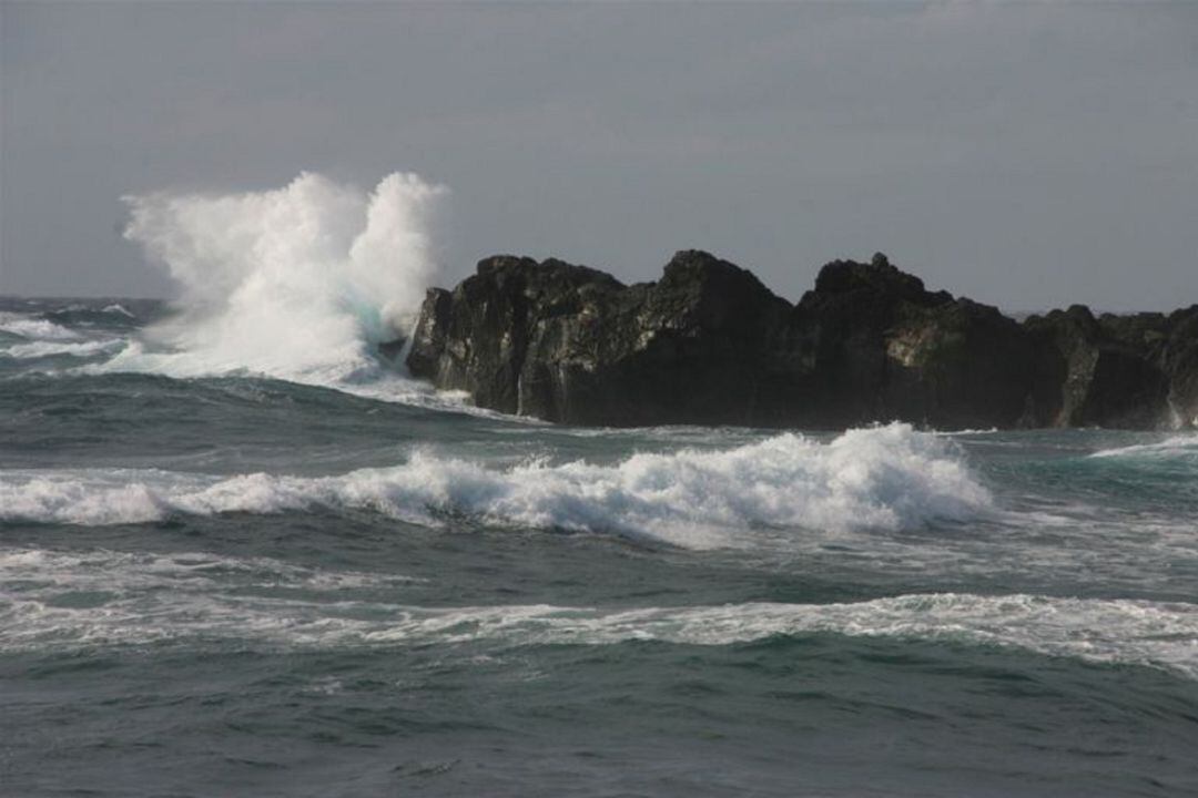 Declarada la situación de alerta por fenómenos costeros y vientos de hasta 90 km por hora en Lanzarote.