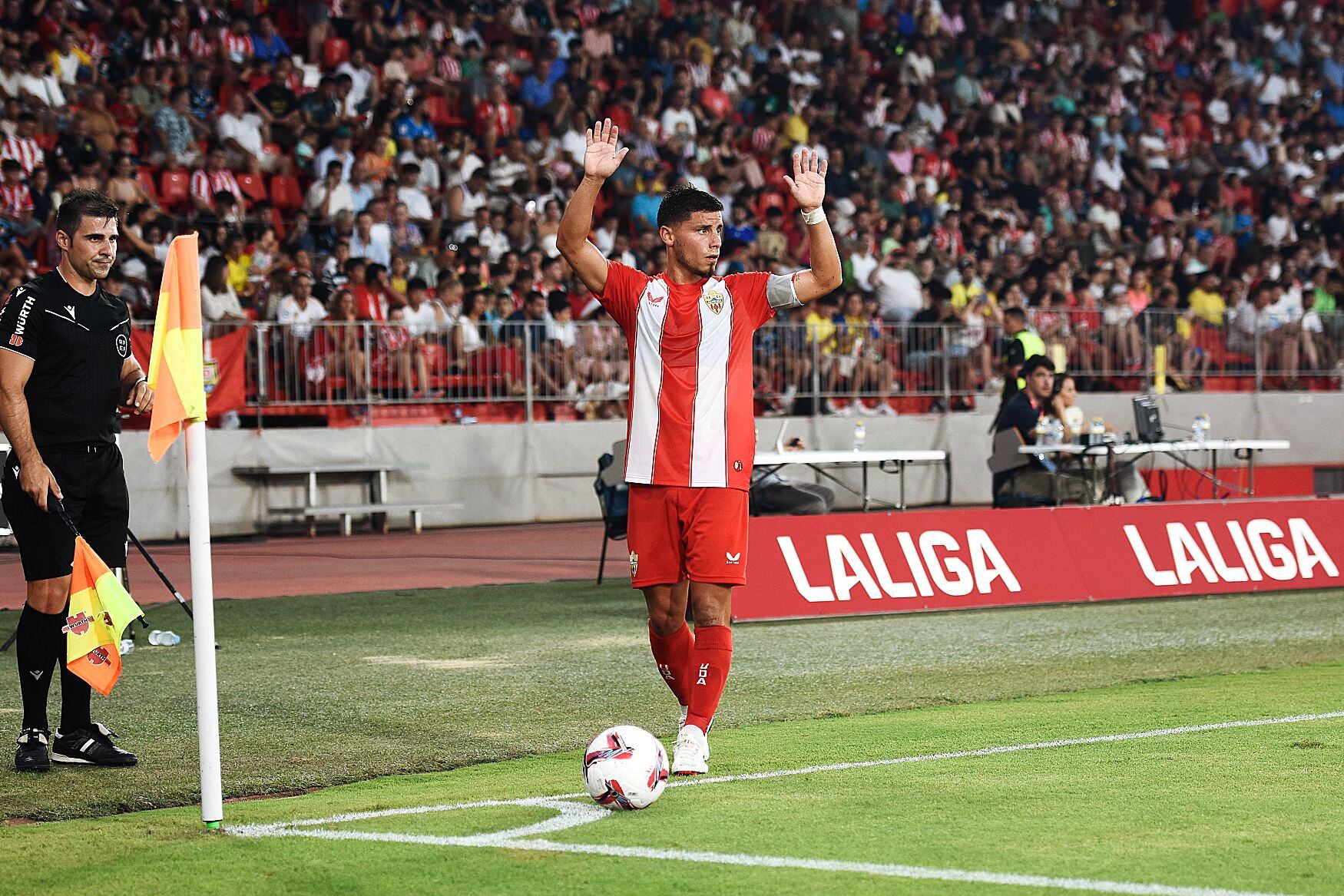 Robertone en el Torneo Juan Rojas con la rojiblanca.
