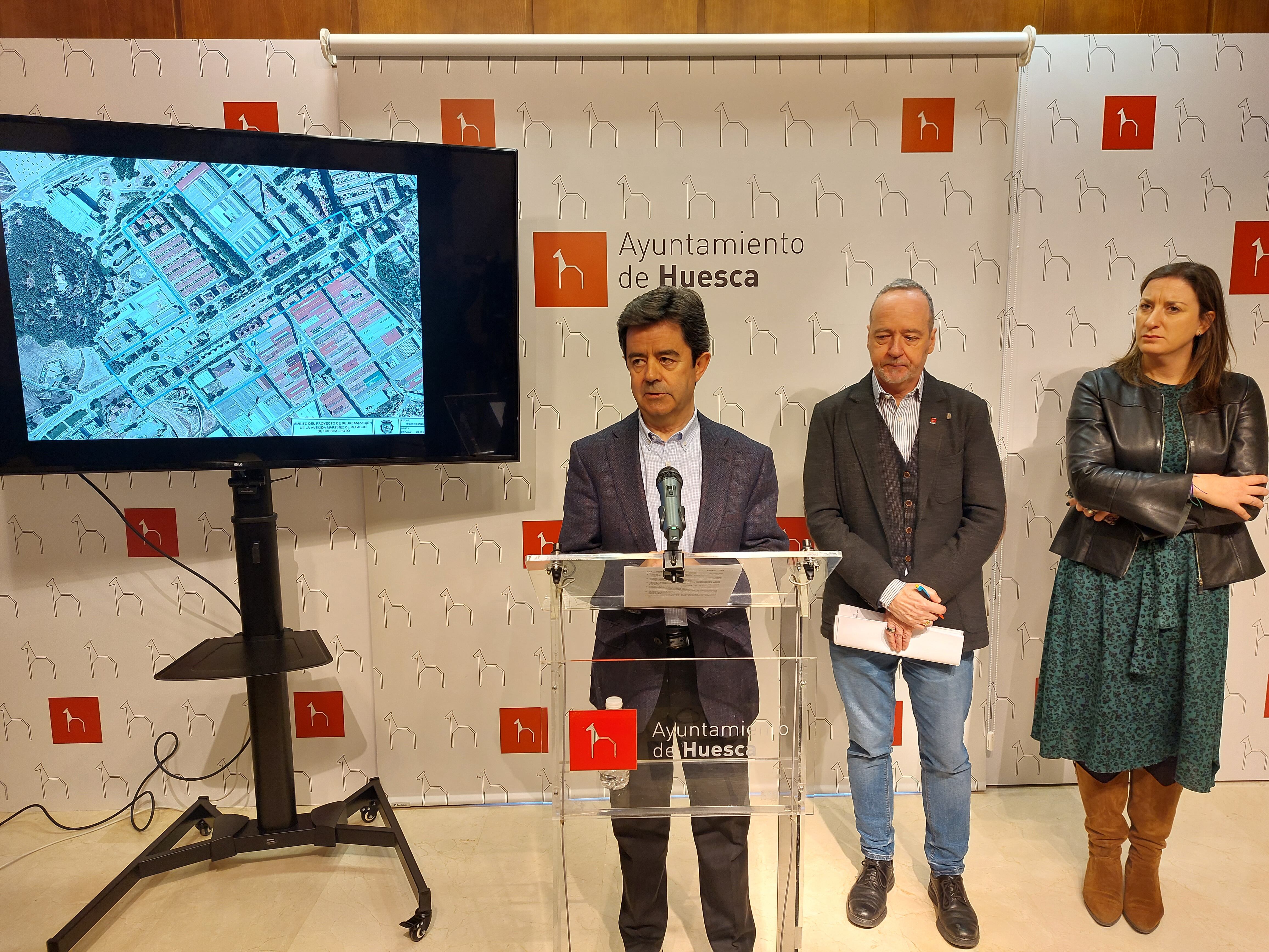 Presentación del proyecto en el Ayuntamiento de Huesca