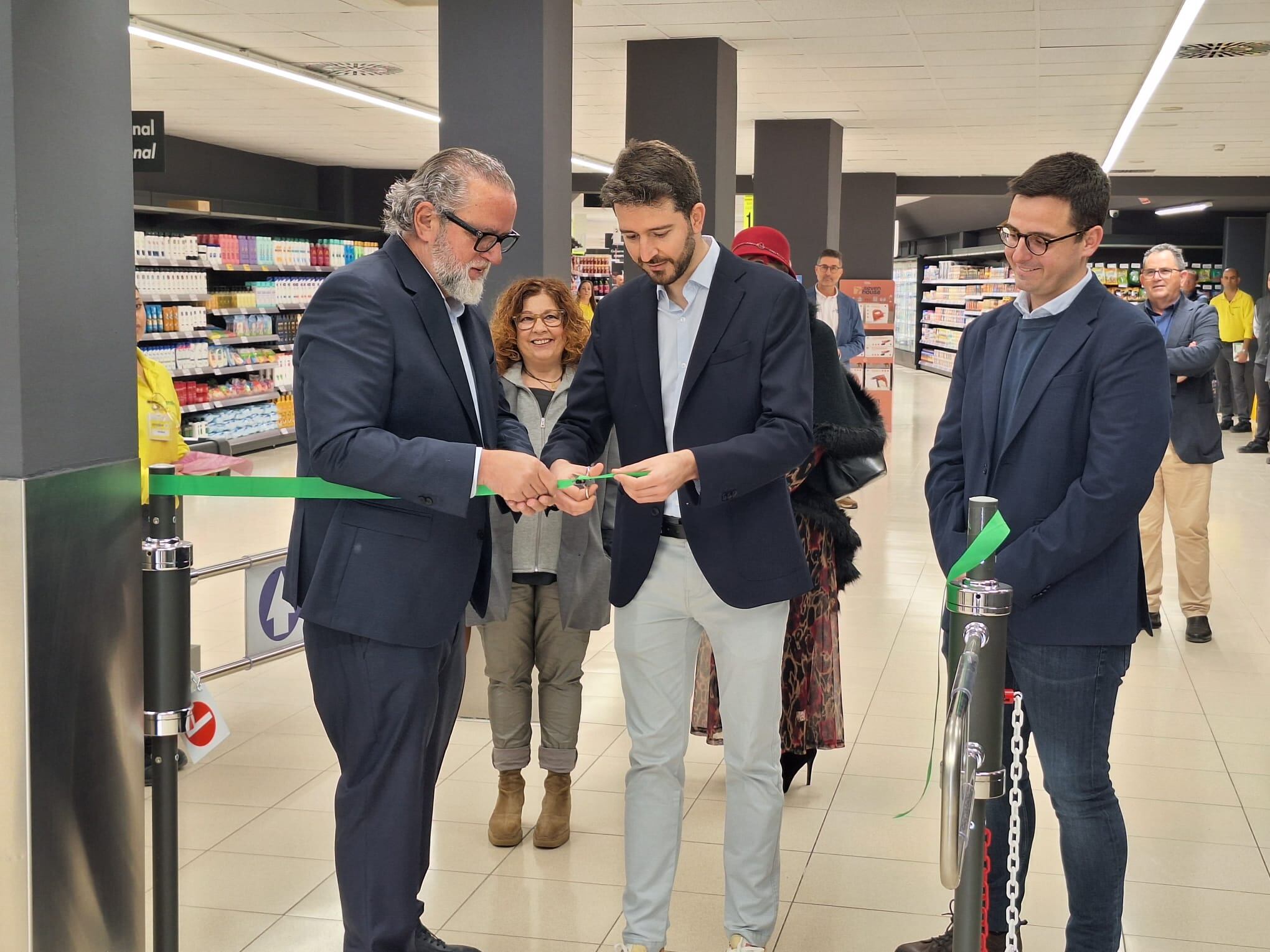 Inauguración de Hiperber Cocentaina