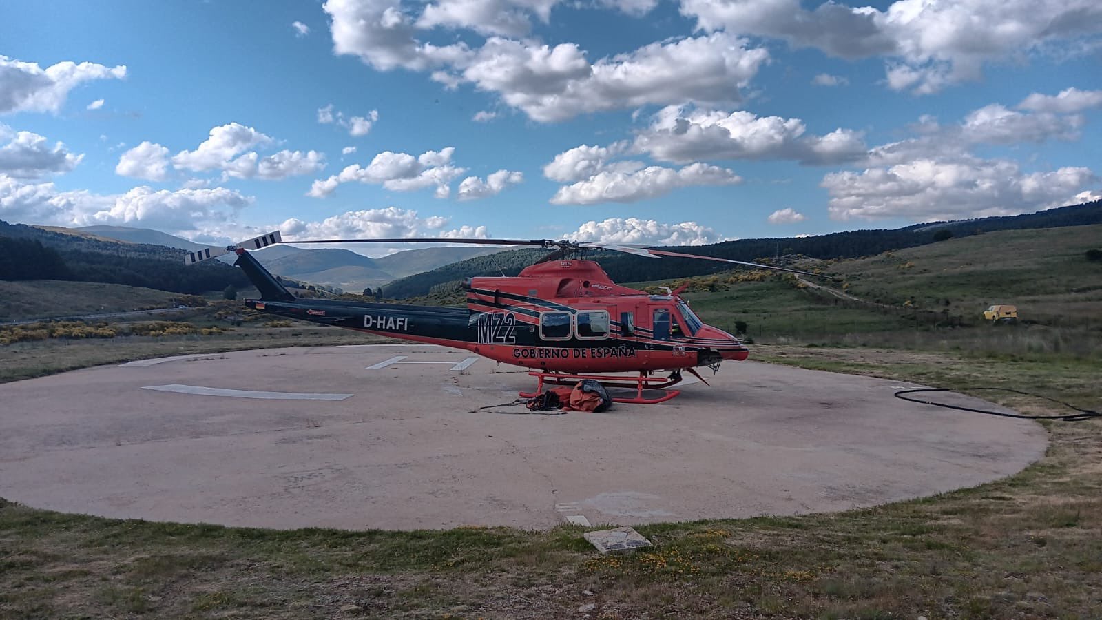 Helicóptero base Brif Puerto del Pico (Ávila)