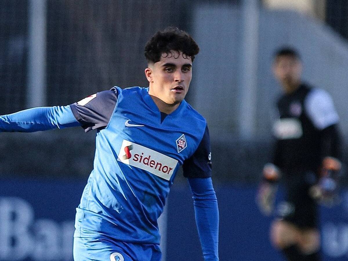 Jorge Mier, el lateral derecho de Asier Goiria para el Real Murcia