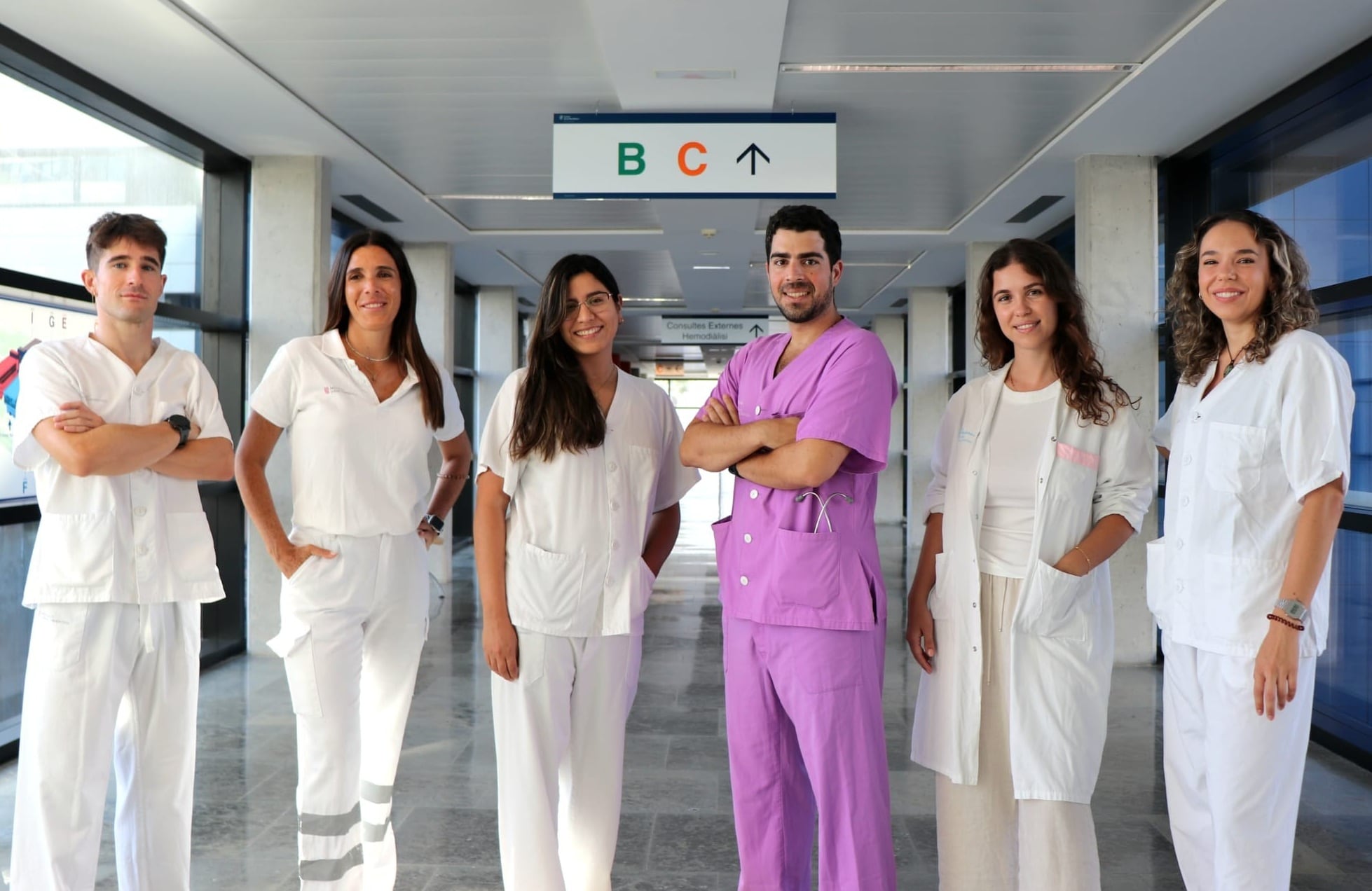 Imagen de los médicos que se quedarán en la isla