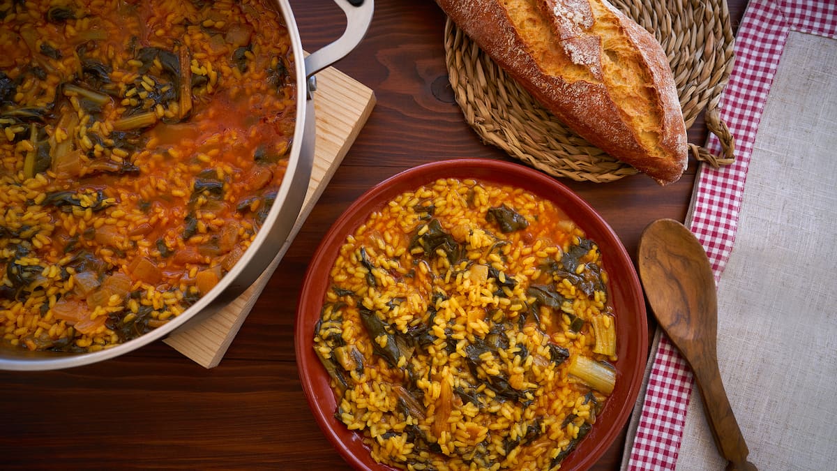 Arroz con acelgas: la receta, paso a paso