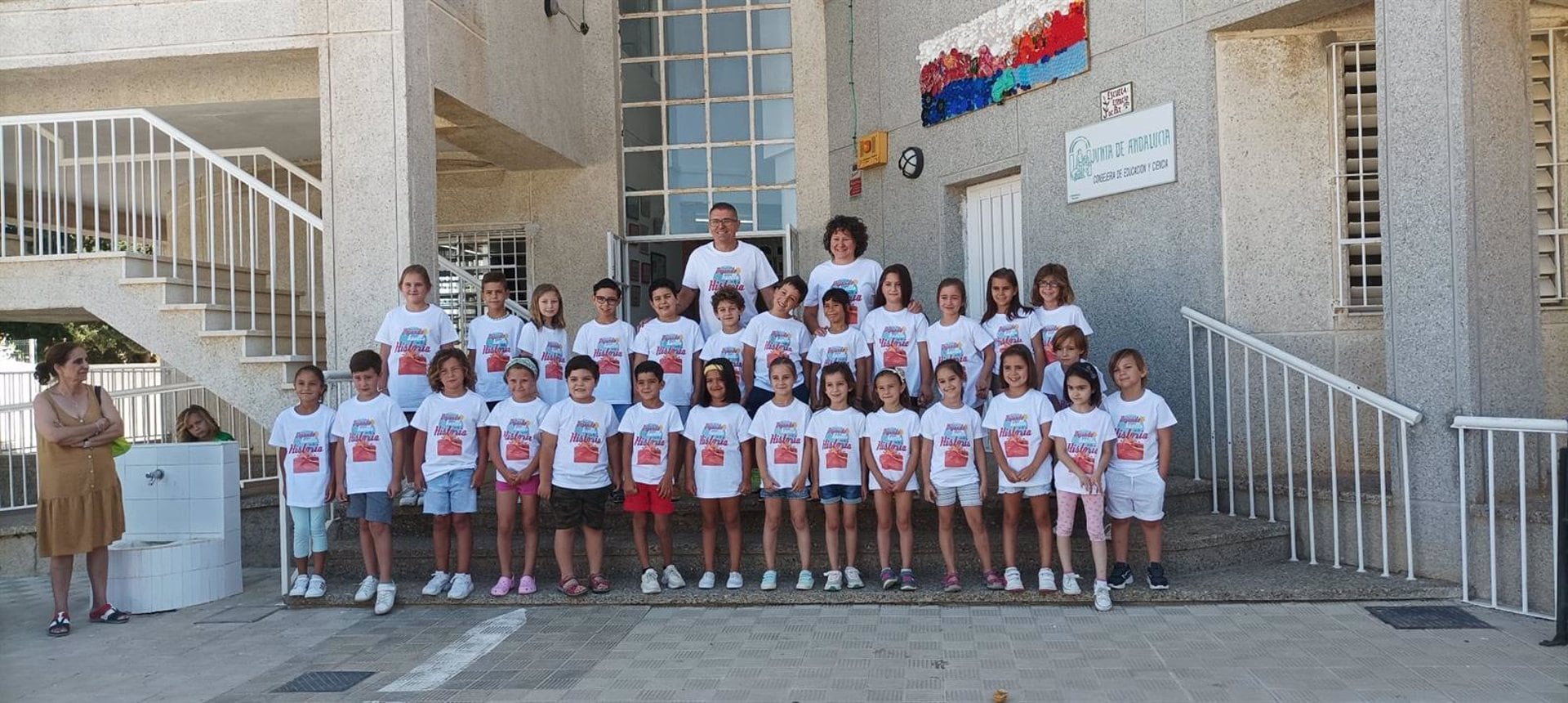 Foto de grupo de los alumnos del proyecto &quot;Tocando la Historia&quot;/ CEIP  Nuestra Señora del Carmen