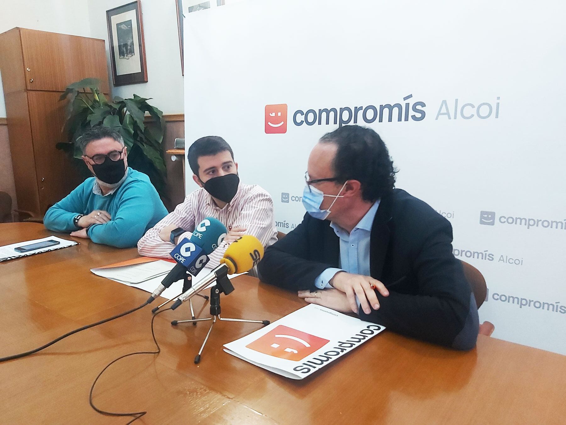 Márius Ivorra, Jordi Pla y Vicent Molina, durante la rueda de prensa
