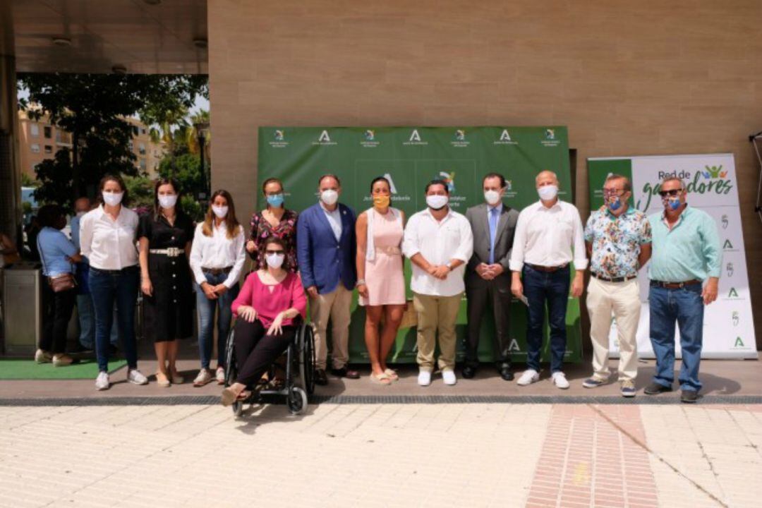 Javier Imbroda con los presentes en el IAD