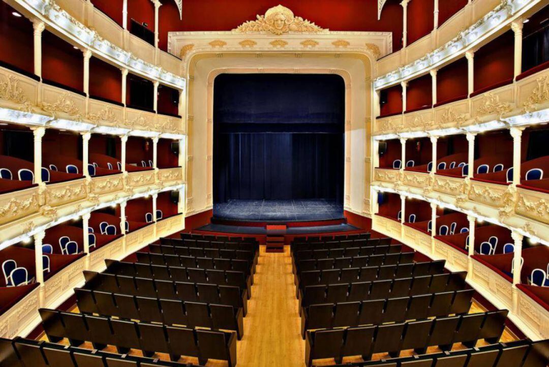 El Teatro Principal de Palencia seguirá acogiendo a grandes nombres de la escena española