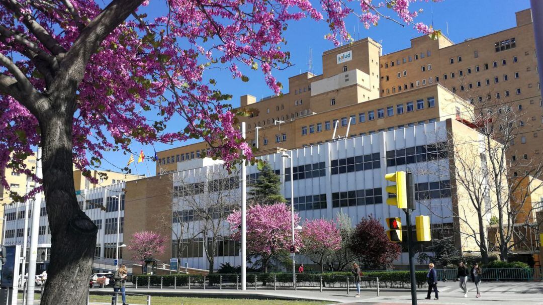 Fachada del hospital Universitario Miguel Servet 