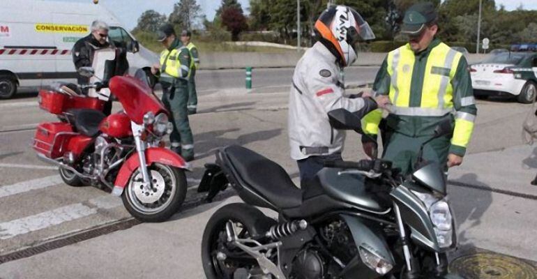 Controles de motocicletas.