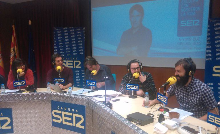 De izquierda a derecha, Llum Barrera, David Broncano, Javier del Pino, Pedro Aznar y Antonio Castelo.