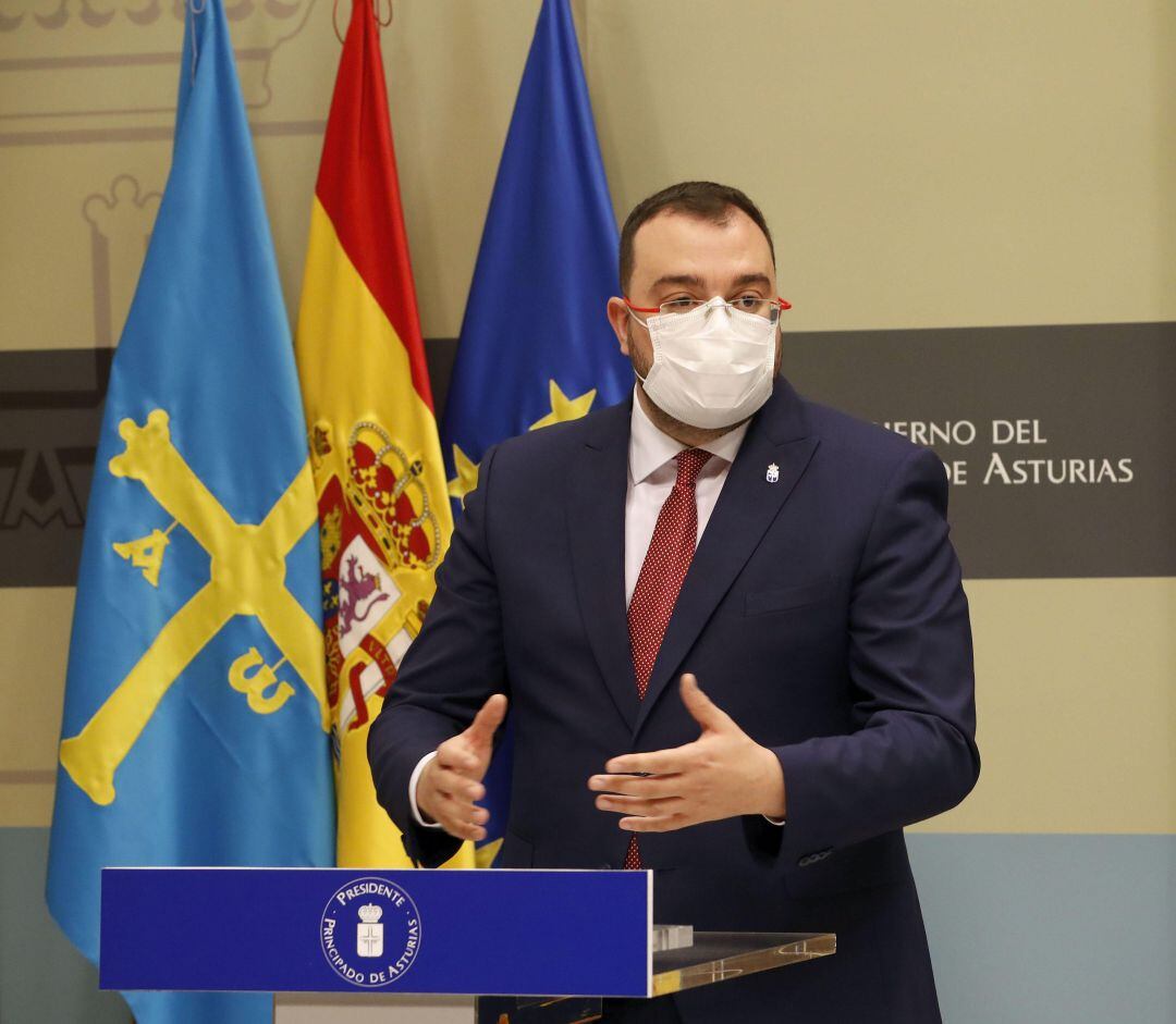 El presidente del Principado, Adrián Barbón, durante su rueda de prensa el pasado lunes. 