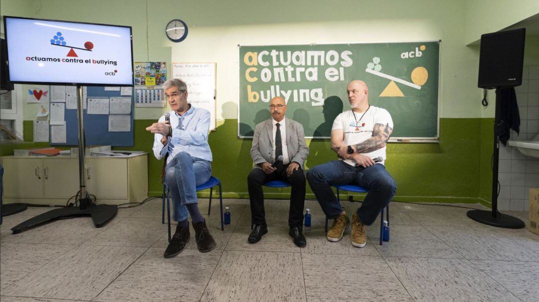 La ACB ha puesto en marcha una campaña contra el acoso escolar.