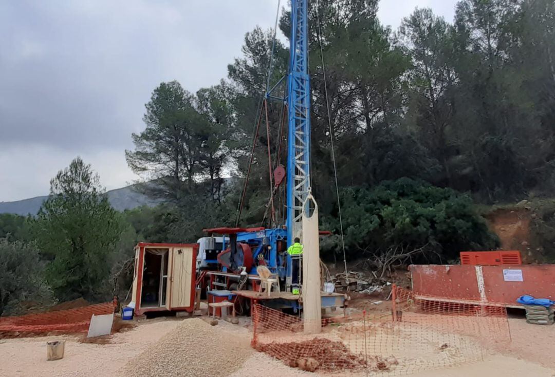 Trabajos de perforación en busca de agua en Xaló