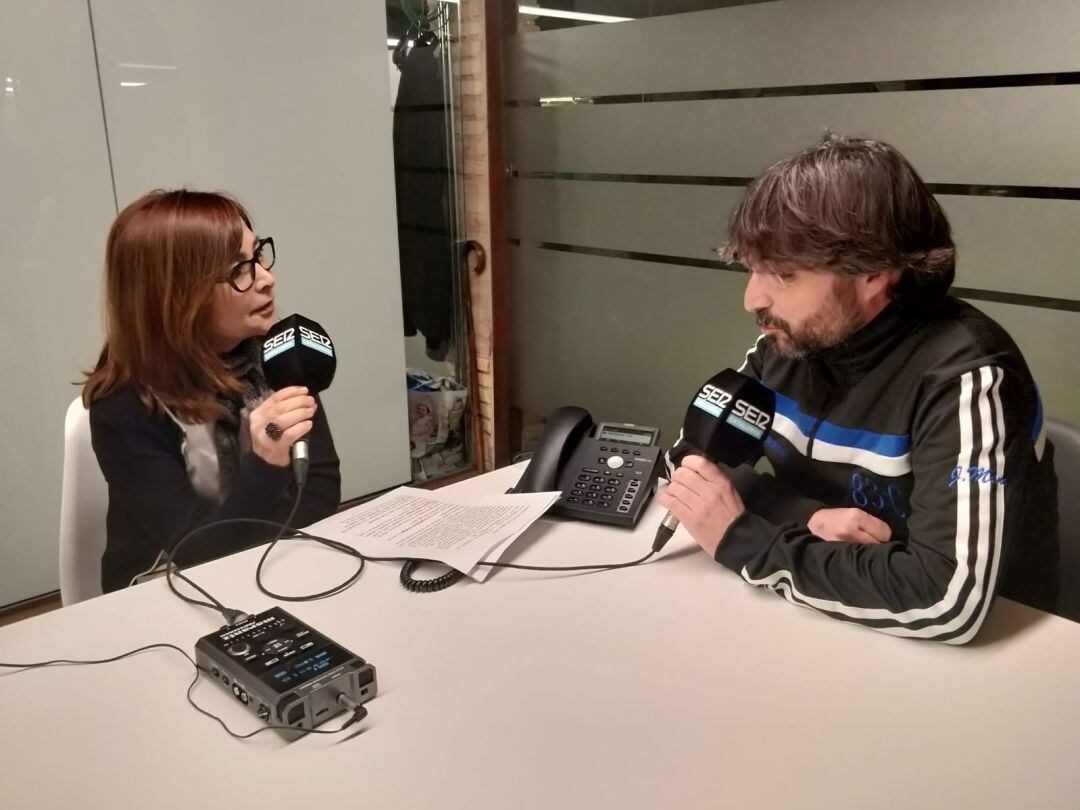 Jordi Évole amb Rosa Badia, a les oficines de Producciones del Barrio.