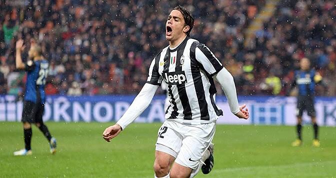Alessandro Matri celebra su gol ante el Inter
