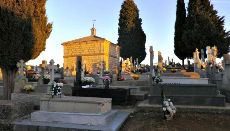 Cementerio municipal de Santa Marina en 2016