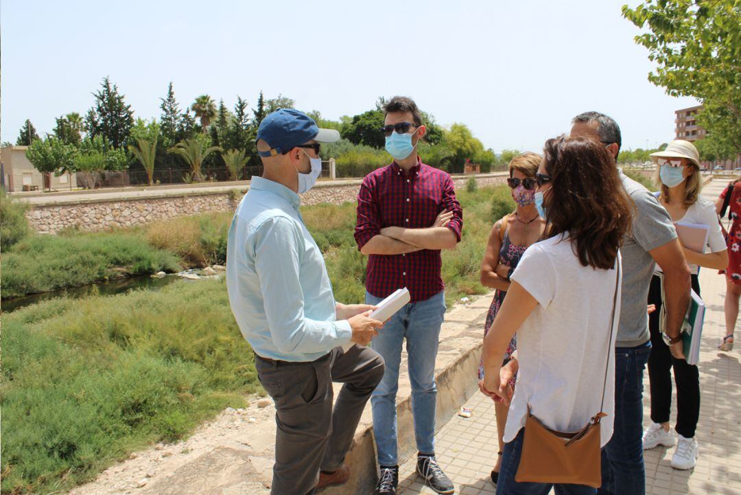 Encuentro en Novelda con representantes del CHJ