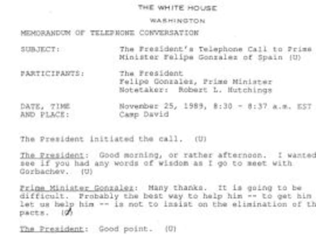 "No queremos la imagen de Gorbachov cayendo justo ahora", comenta González a Bush, según transcribieron los funcionarios de Washington.