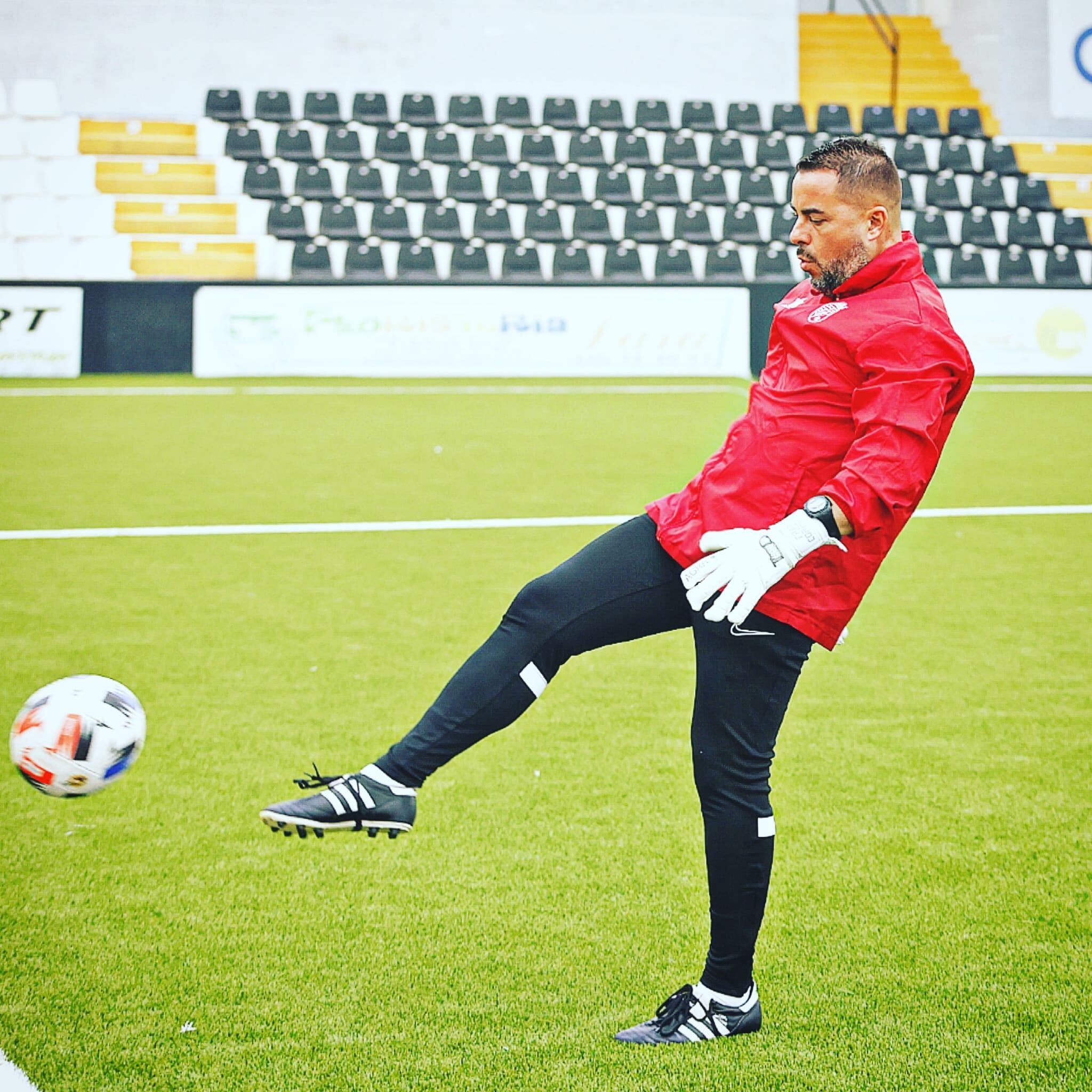 Fran Corrales es el entrenador del porteros del Xerez CD