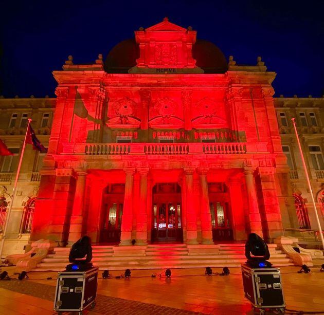 El Palacio Consistorial de Cartagena, en rojo