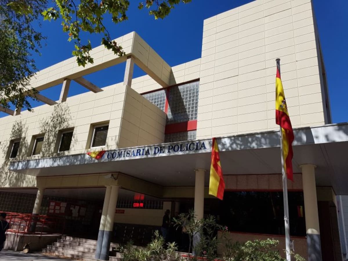 La policía y el banco impiden una estafa de 12.000 euros a una anciana en Guadalajara