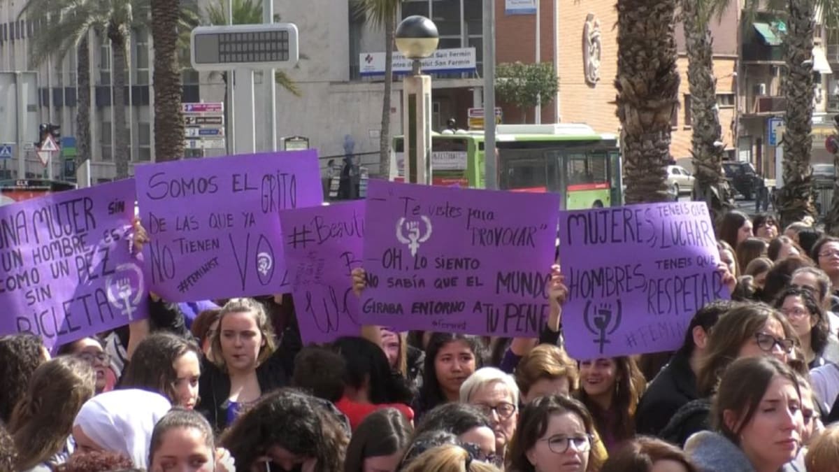 La corporación municipal no alcanza un acuerdo por el 8M entre un "feminismo positivo" y un "feminismo realista"