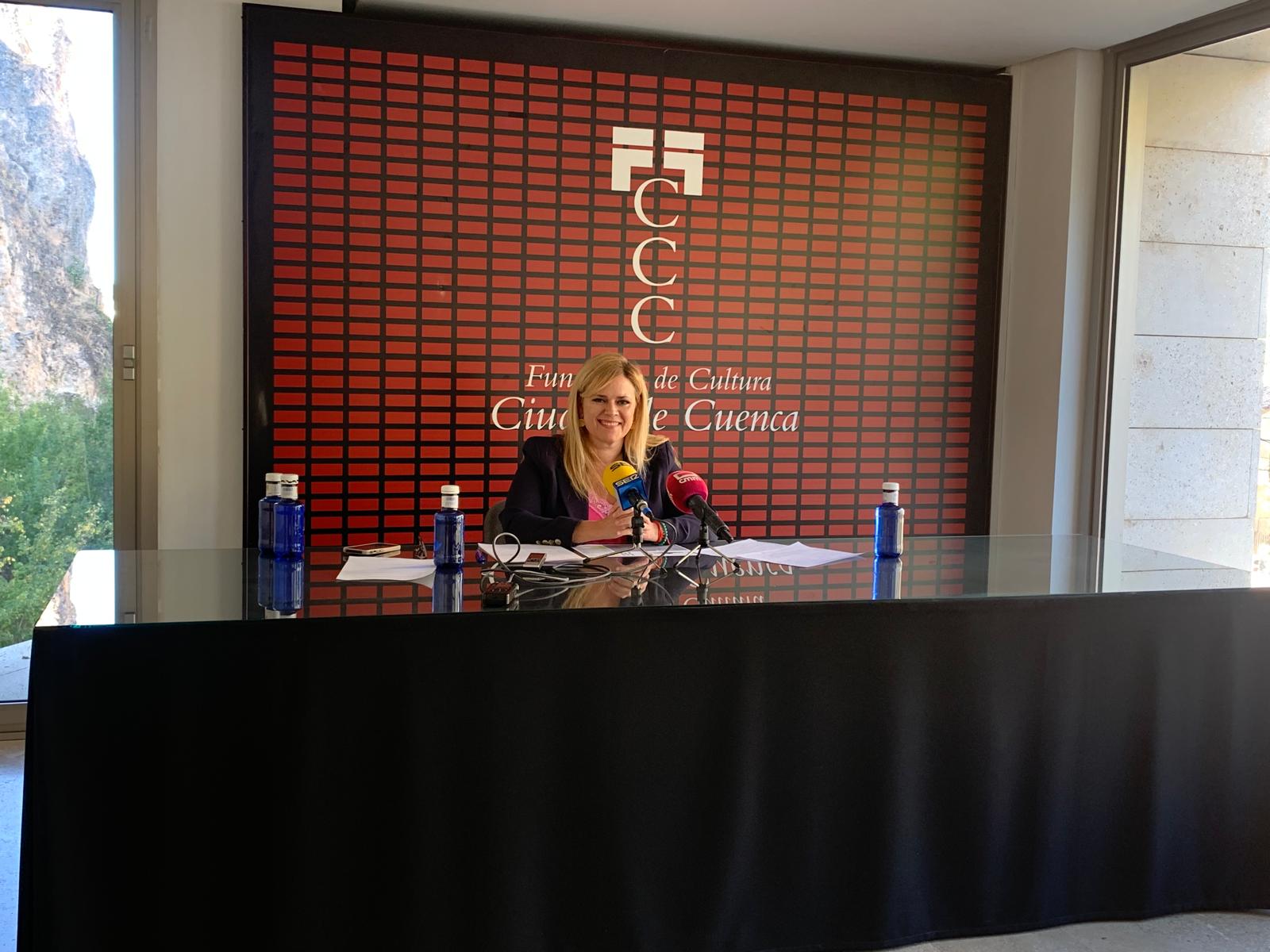 La concejala de Cultura de Cuenca, Marian Martínez, en el Teatro Auditorio