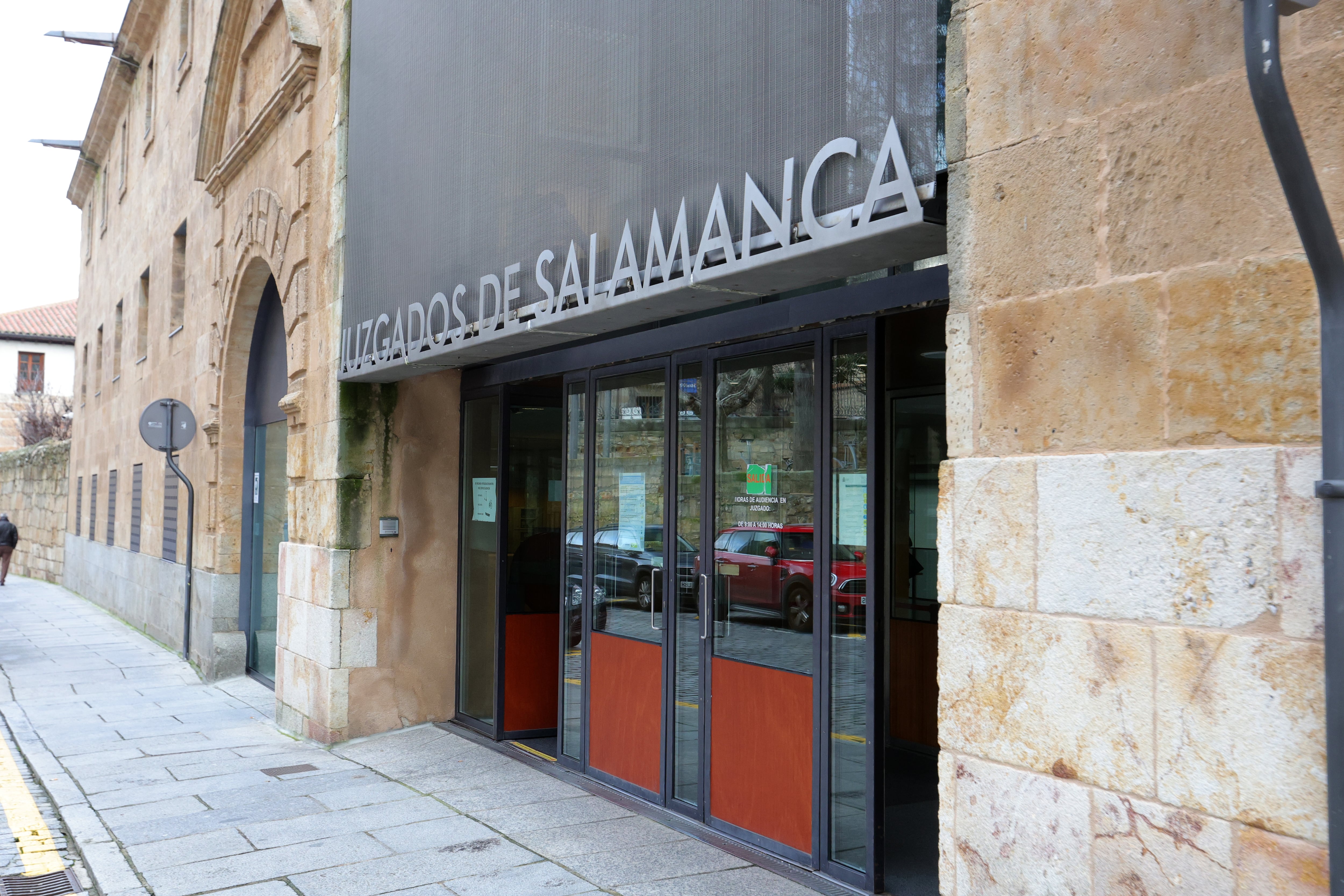 Juzgados de Salamanca donde se celebra la vista sobre la demanda de un grupo afiliados que piden que se convoque el congreso del PP de Salamanca tras casi dos años de retraso