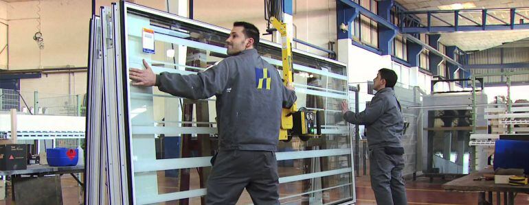 Trabajadores de Alumán en Panamá