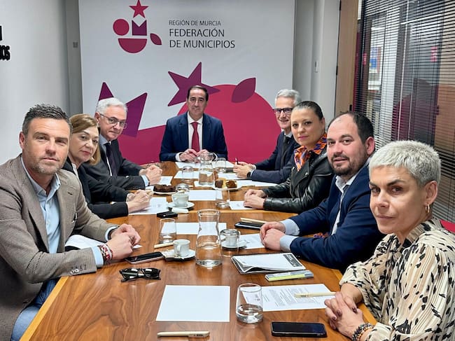 La Federación de Municipios pide una comisión urgente para coordinar la regularización extraordinaria de migrantes