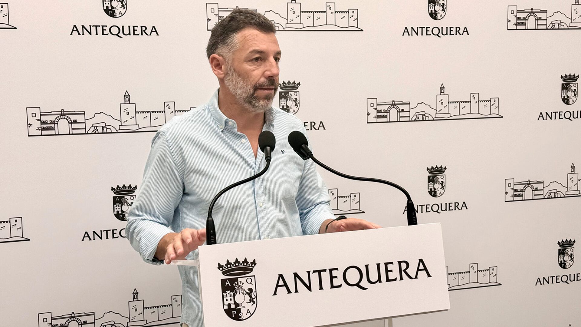 Juan Rosas, en la presentación de las Escuelas Municipales de Deporte en Antequera