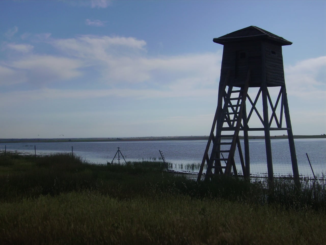 Observatorio de aves en la laguna de Manjavacas, en Mota del Cuervo (Cuenca).