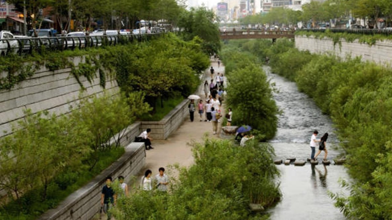 Propuesta de renaturalización del río Genial, en Granada, según el avance del PGOM