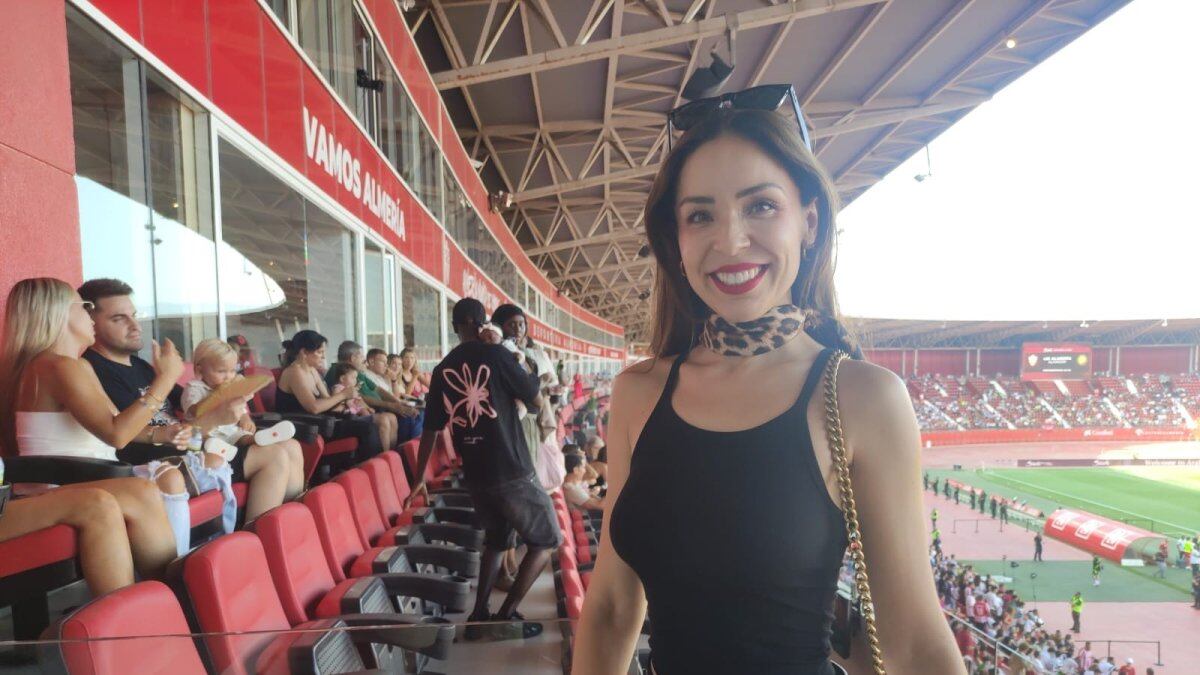 Vanessa Crippa en el palco del Estadio de los Juegos Mediterráneos.