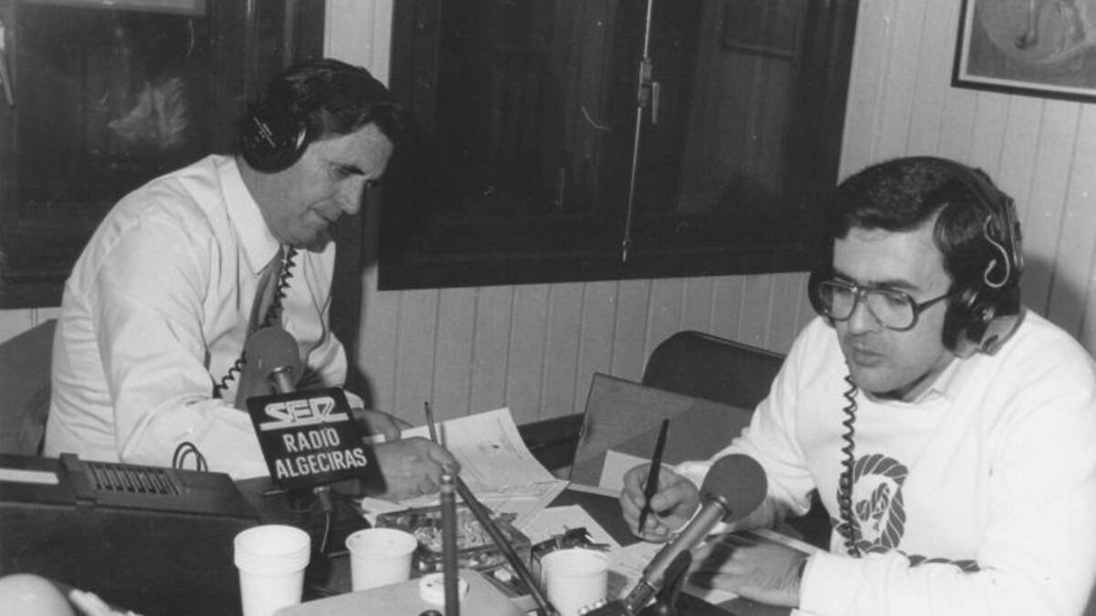 Juan Carlos Narváez comparte su amor por la radio en "Viernes de patrimonio"